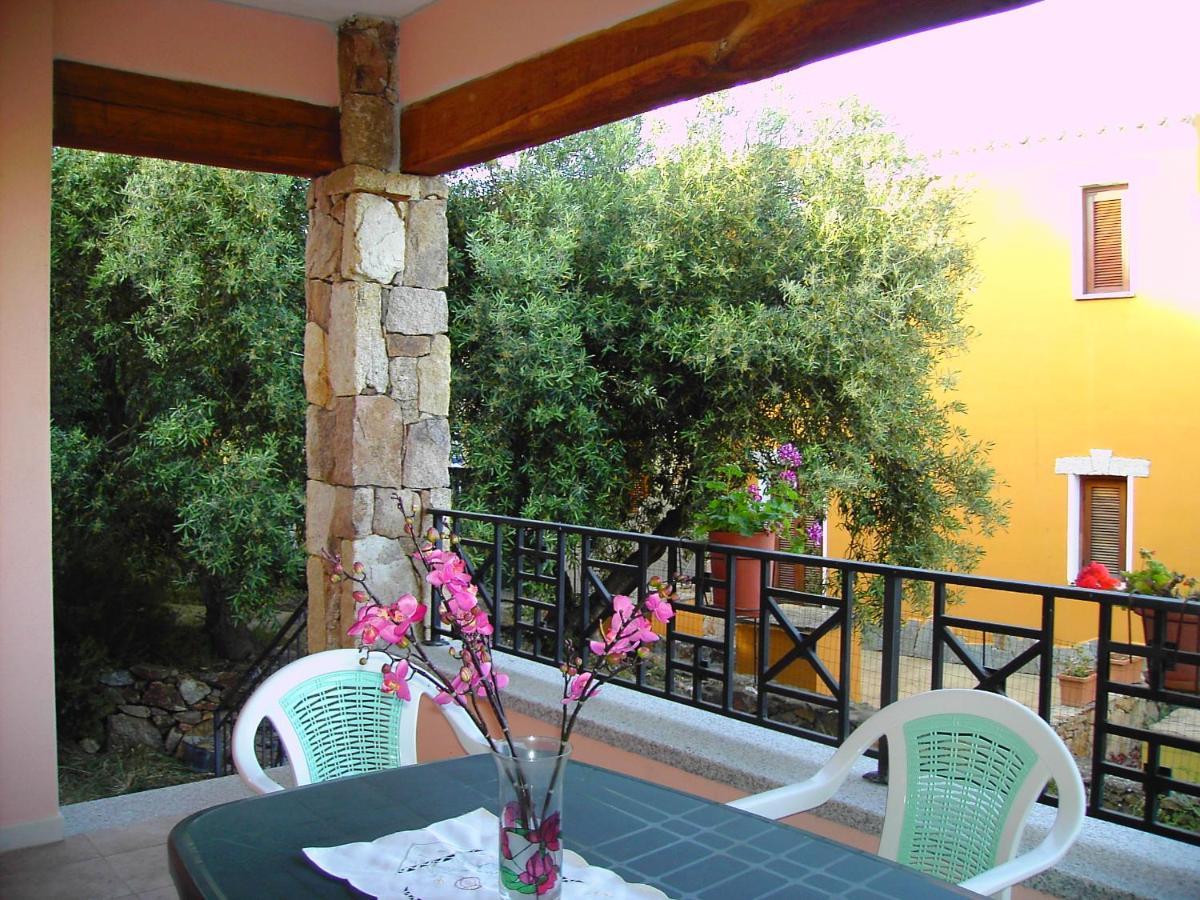 Apartamento Secret Garden Budoni Exterior foto